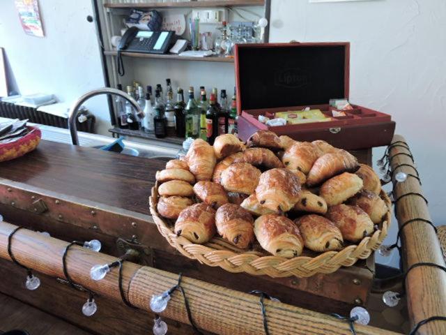 L Auberge Du Lion D Or Nanteuil-sur-Marne Eksteriør bilde