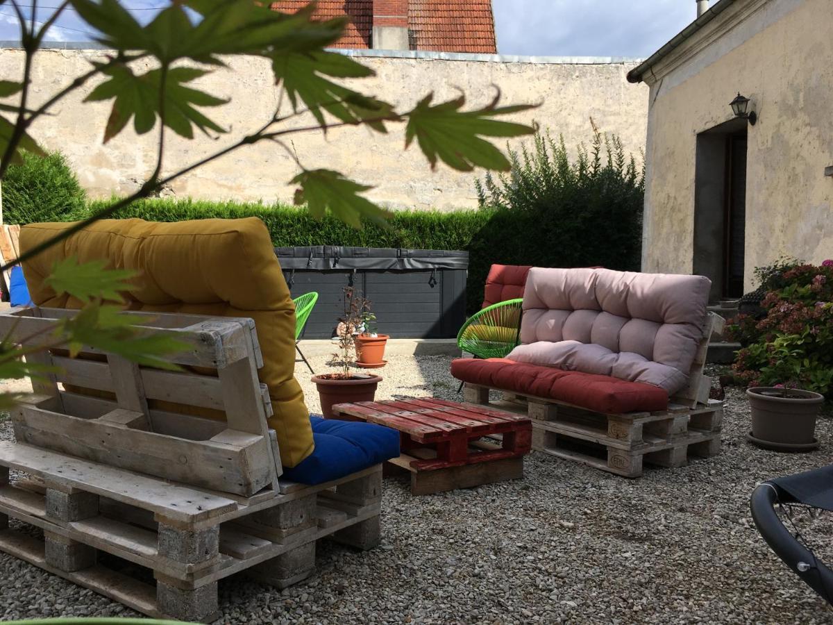 L Auberge Du Lion D Or Nanteuil-sur-Marne Eksteriør bilde