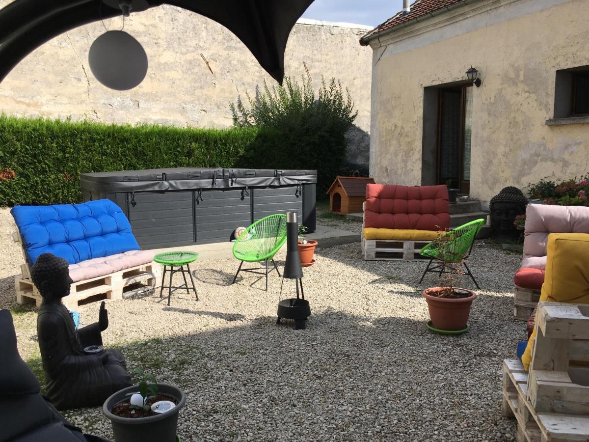 L Auberge Du Lion D Or Nanteuil-sur-Marne Eksteriør bilde