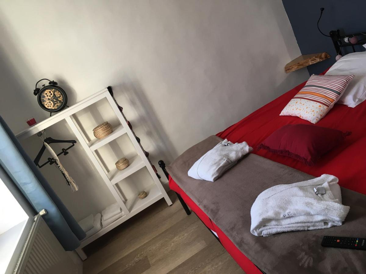 L Auberge Du Lion D Or Nanteuil-sur-Marne Eksteriør bilde